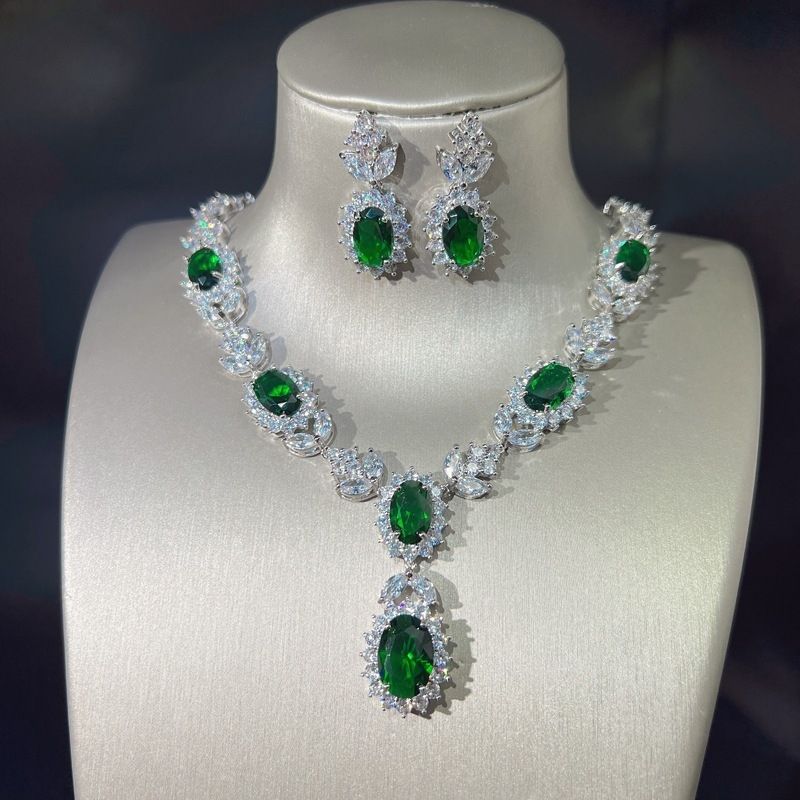 Luxury Emerald And Tourmaline Silver Earrings With Pendant Set_voghion.com