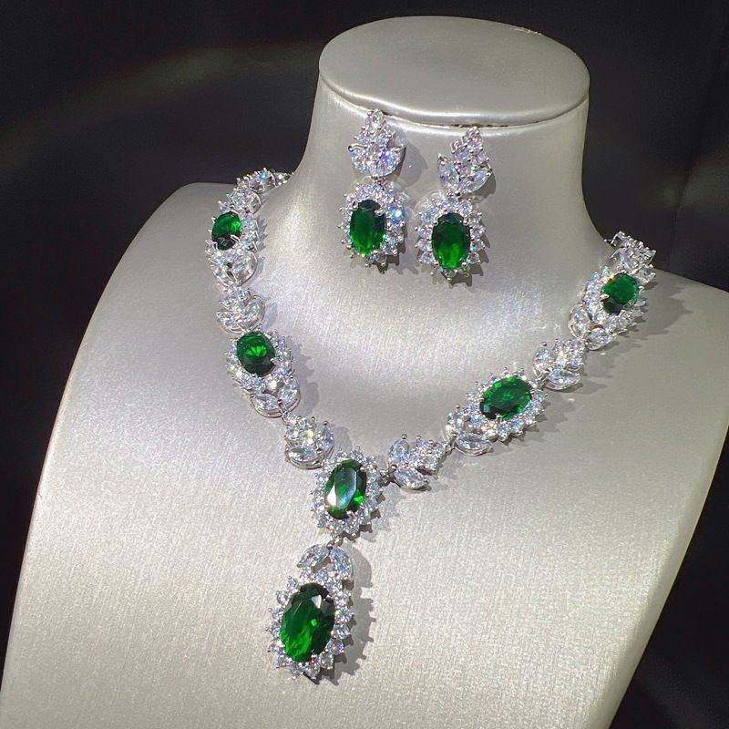 Luxury Emerald And Tourmaline Silver Earrings With Pendant Set_voghion.com