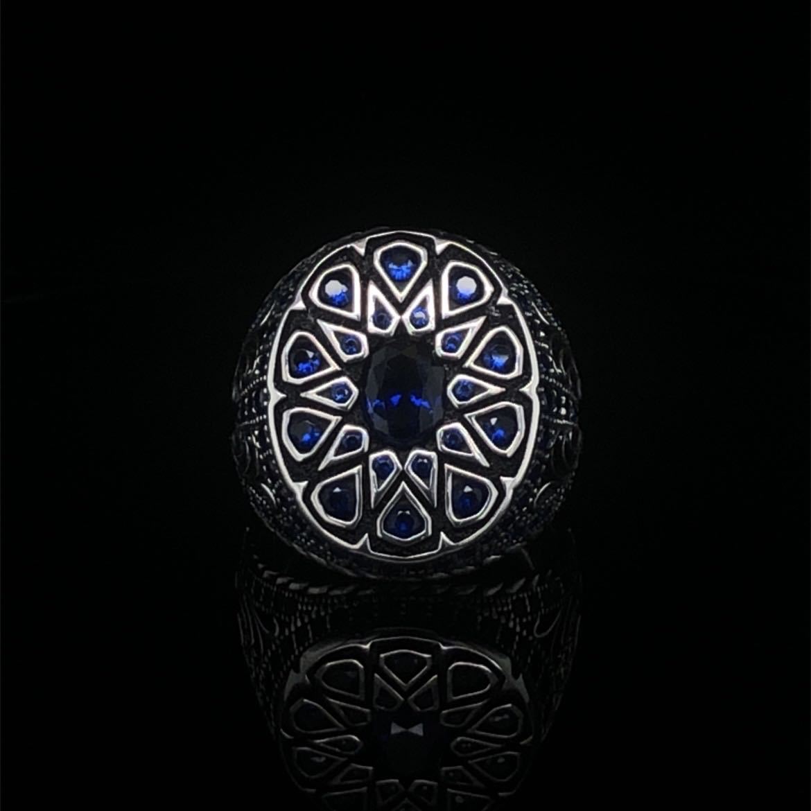 Vintage Men's Designer Ring With Blue Simulated Diamond Stones_voghion.com