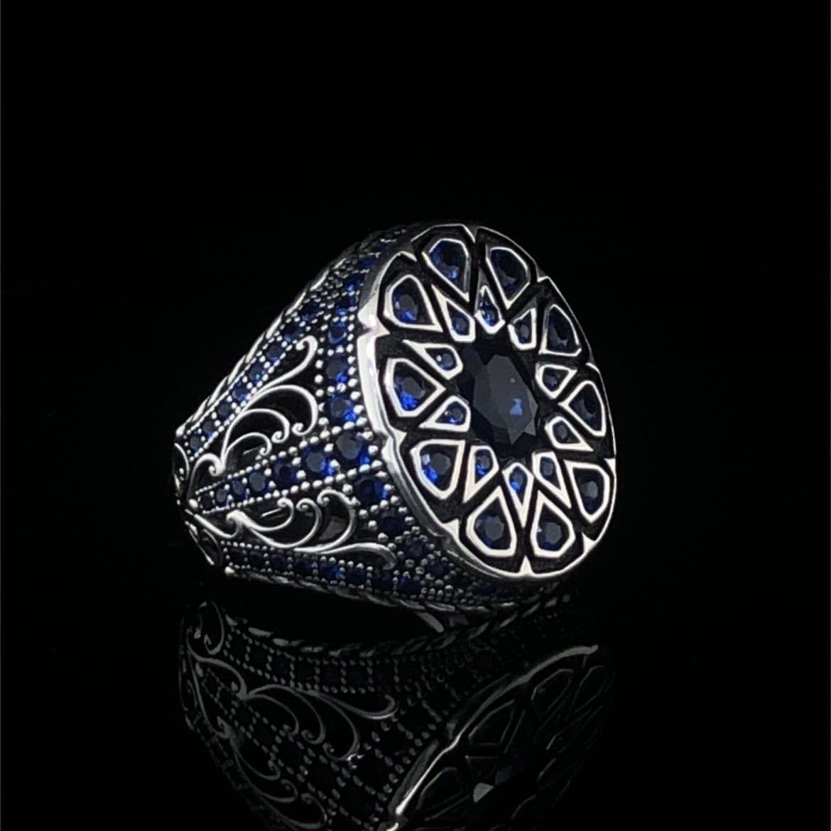 Vintage Men's Designer Ring With Blue Simulated Diamond Stones_voghion.com