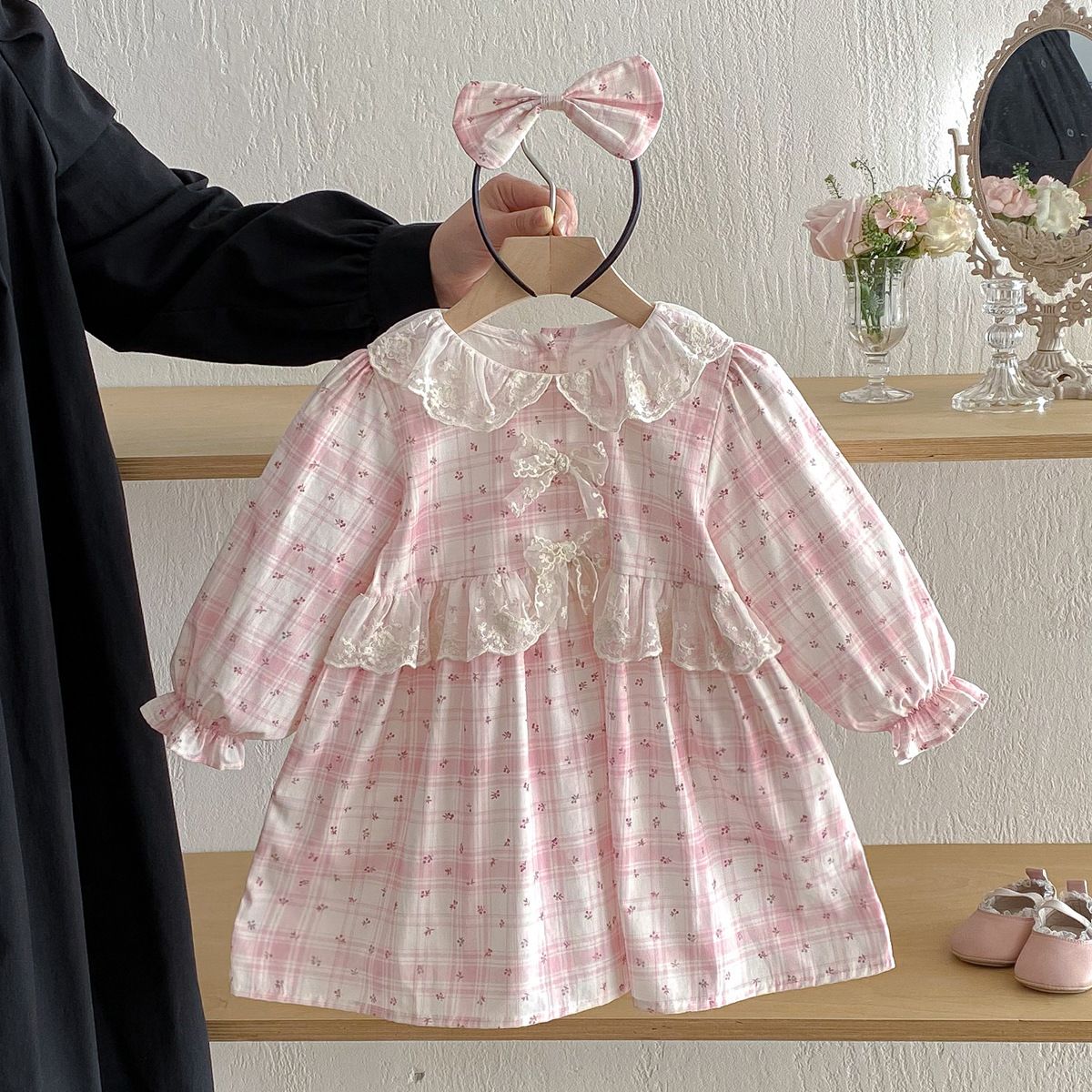 Vestido de princesa a cuadros para bebé niña con cuello bobo_voghion.com