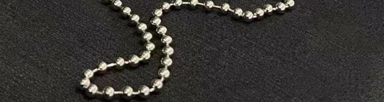 Borsa a tracolla mini con catena di perle argento donna_voghion.com