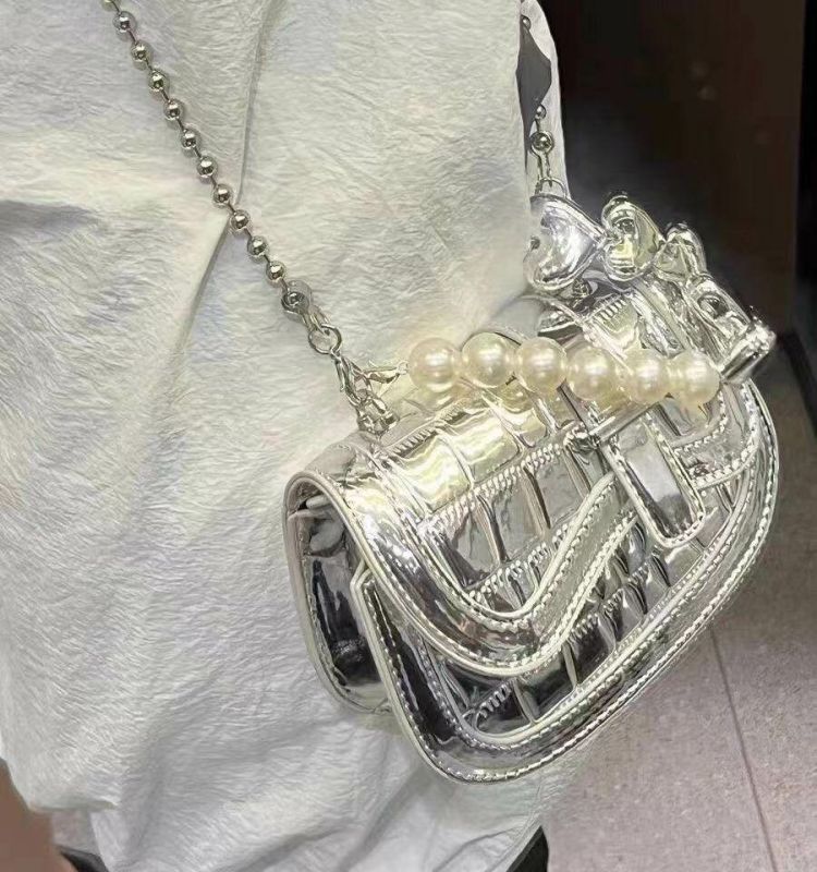 Borsa a tracolla mini con catena di perle argento donna_voghion.com