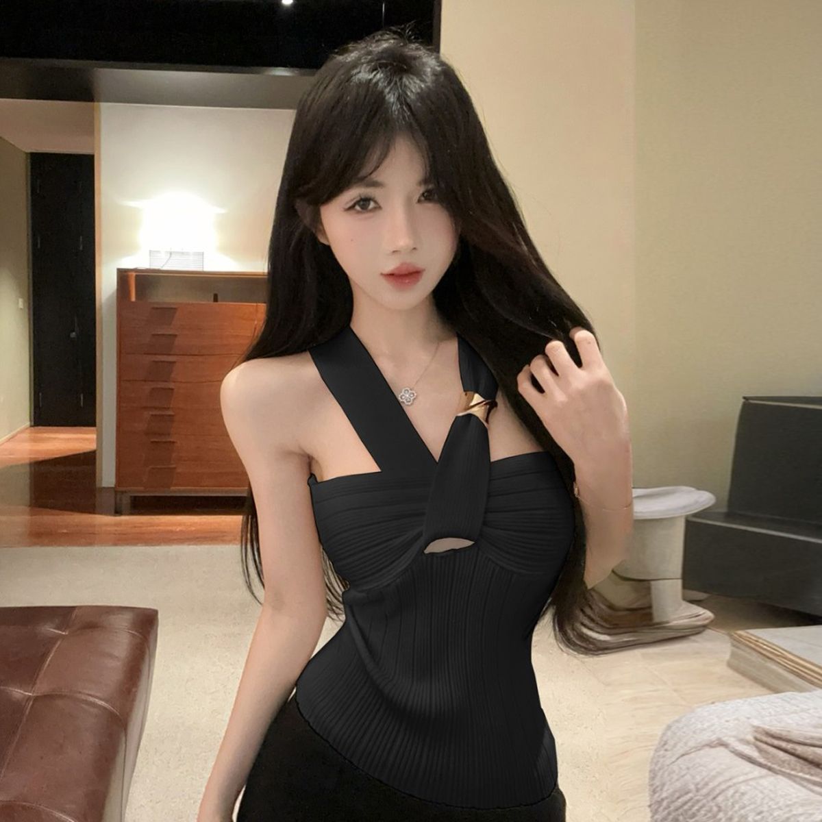 Sweet Alluring Pink Knit Tank Top With Straps And Halter Neck Girls, Suitable For Summer Outerwear Or As A Base Layer_ecoleips.com