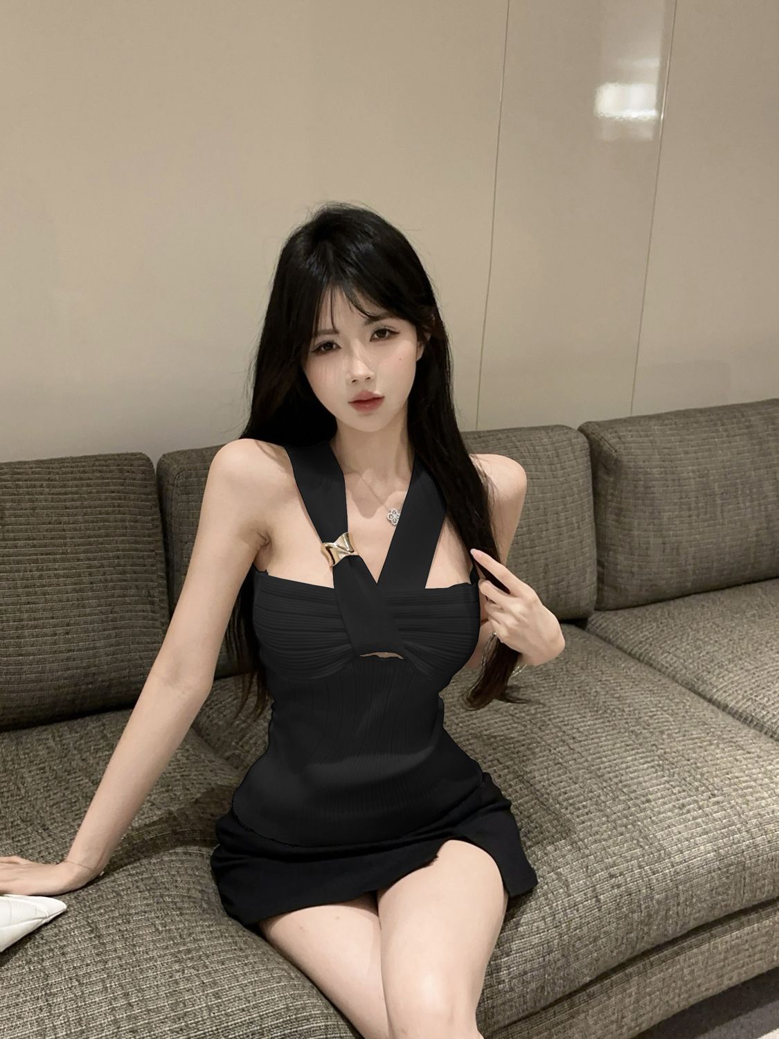 Sweet Alluring Pink Knit Tank Top With Straps And Halter Neck Girls, Suitable For Summer Outerwear Or As A Base Layer_ecoleips.com