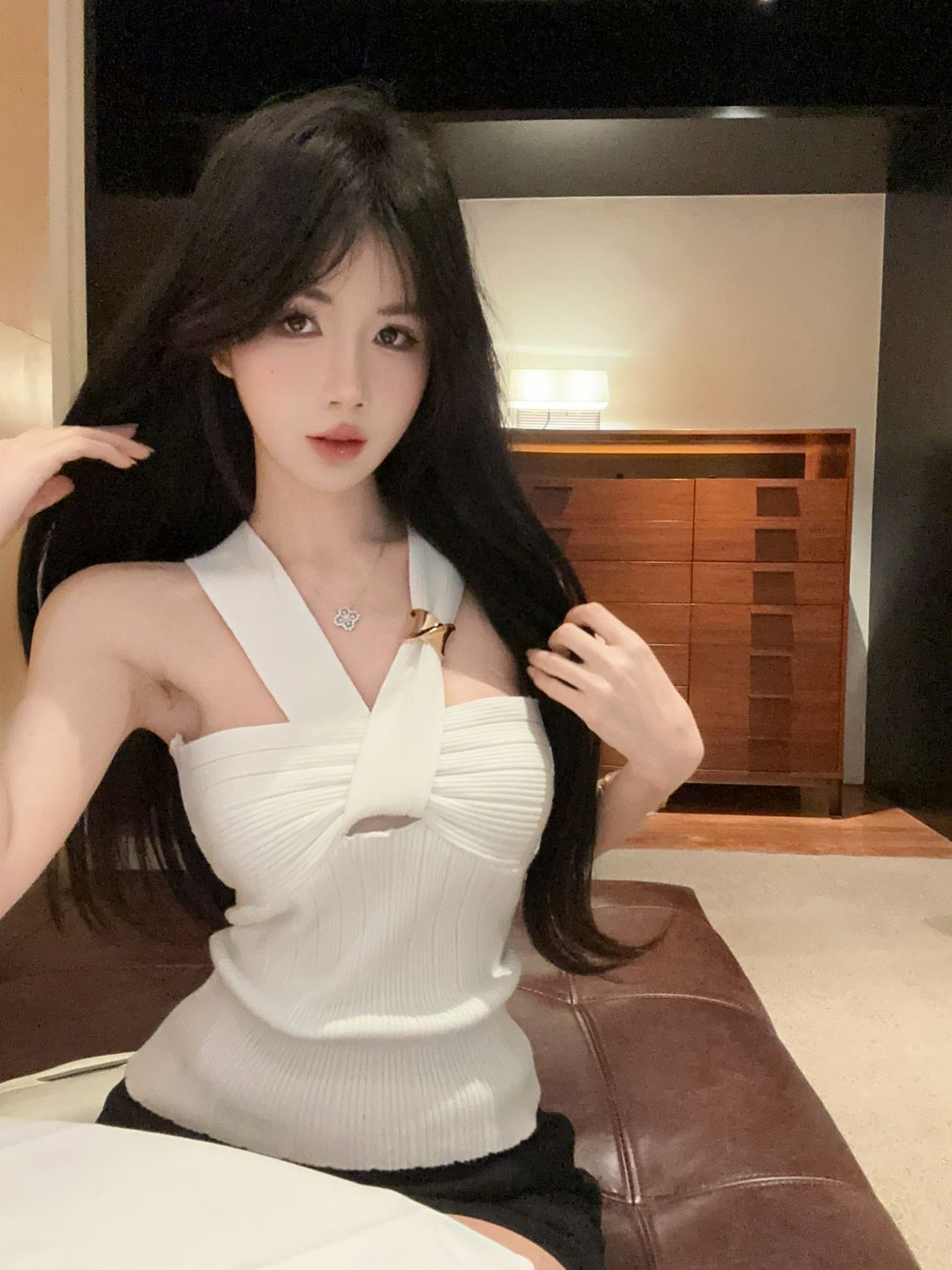 Sweet Alluring Pink Knit Tank Top With Straps And Halter Neck Girls, Suitable For Summer Outerwear Or As A Base Layer_ecoleips.com