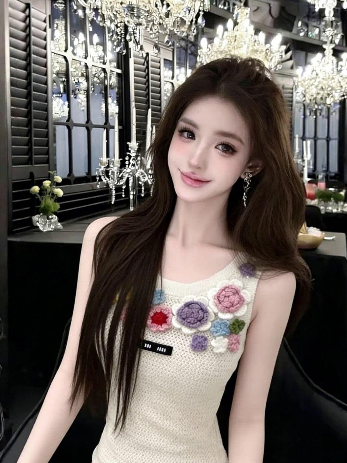 Eleganter Minimalistischer Strickweste Mit Blumen Für Damen_voghion.com