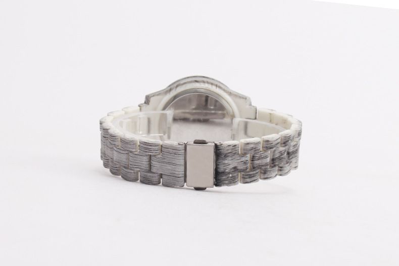 Men's Minimalist Quartz Watch With Wood Grain Dial And Strap_voghion.com