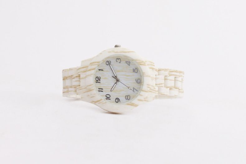 Men's Minimalist Quartz Watch With Wood Grain Dial And Strap_voghion.com