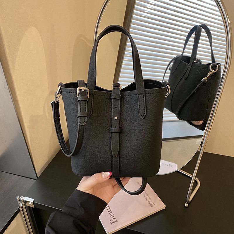 Borsa a secchiello da donna di alta gamma, nuova moda estiva 2026, versatile per il pendolarismo, da portare a spalla, a tracolla o a mano._voghion.com