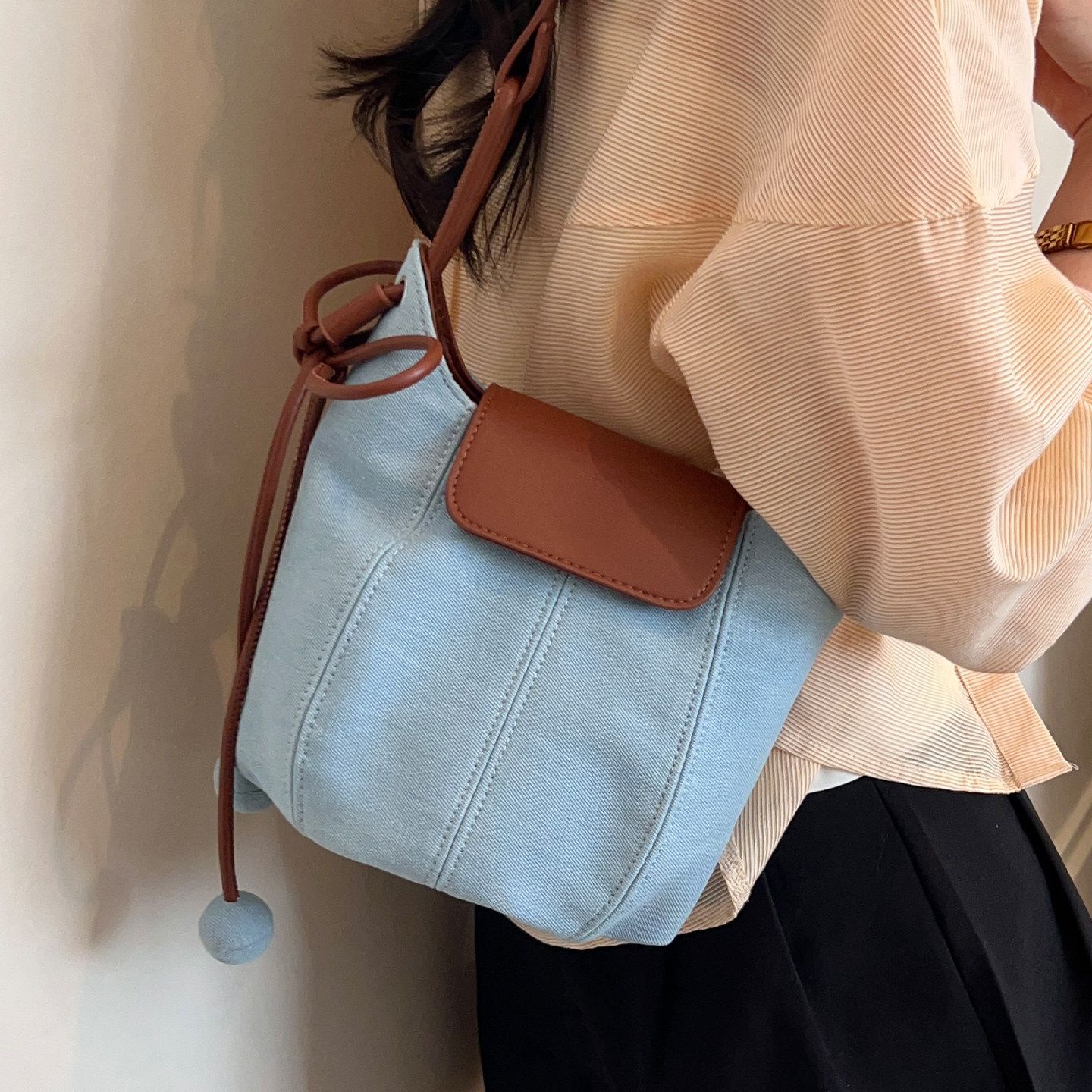 Trendy Women's Saddle Bag For Commuting Stylish Shoulder Crossbody_voghion.com