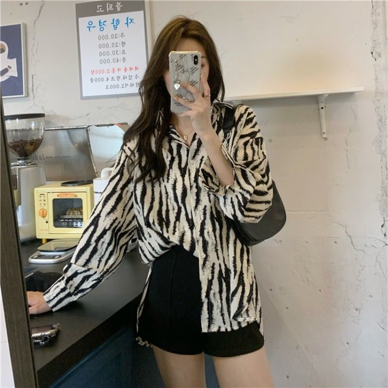 春秋季法式垂感斑馬紋長袖襯衫女2021新款復古設計感小眾疊穿上衣