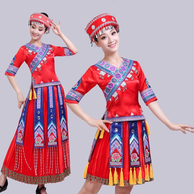 苗族舞蹈服装演出服女新款云南文山贵州民族风裙子广场舞衣服套装