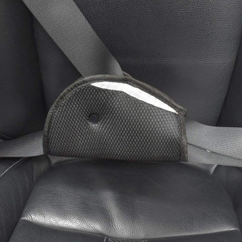 儿童安全带调节固定器汽车用宝宝防护带限位绑带夹套防勒脖通用型