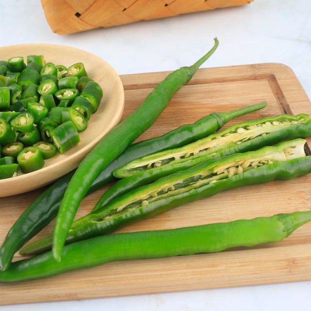 54168-贵州二荆条青辣椒新鲜蔬菜遵义农家应当季现摘青线椒尖椒整箱批发-详情图